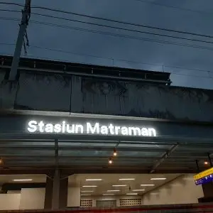 Huruf Timbul Akrilik 3