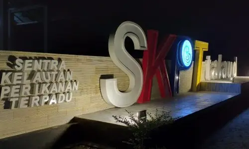 Huruf Timbul Stainless 4