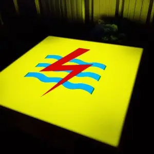 Neon Box 4